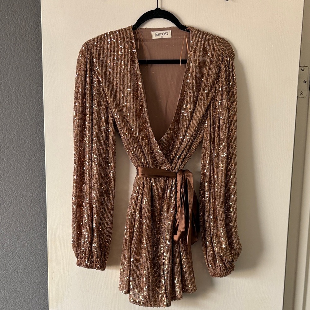 Elegant Bronze Sequin Long Sleeve Dress